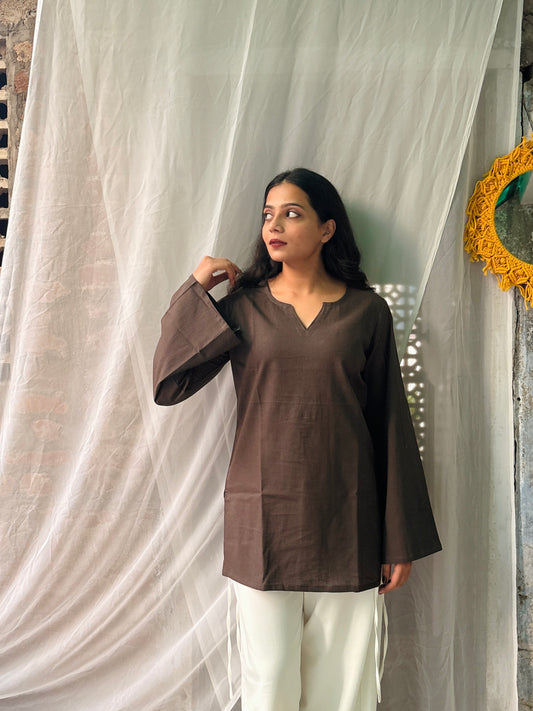 Pebble Curve Short V-neckline Kurti