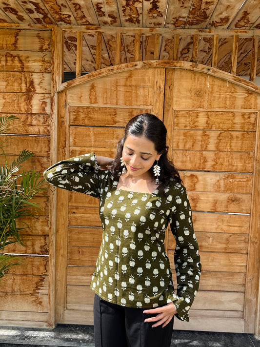 Vrinda - Square neck Kurti