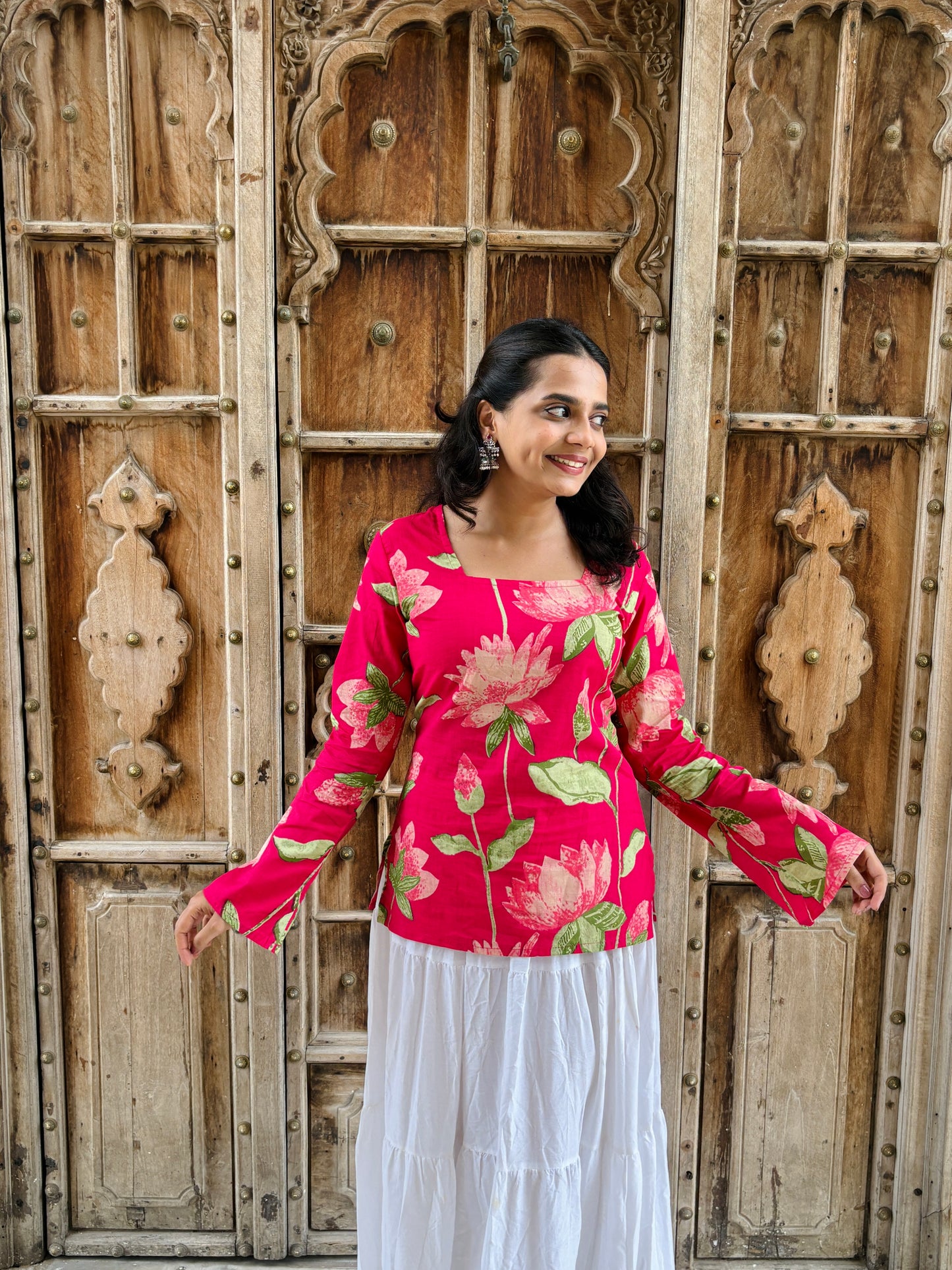 🌸 Gulabiya (गुलाबिया) Square Neck Bell Sleeves Kurti