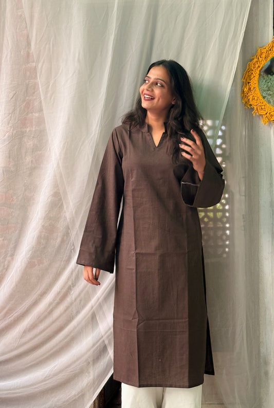 Pebble Curve Straight Fit Collar Neck Kurti