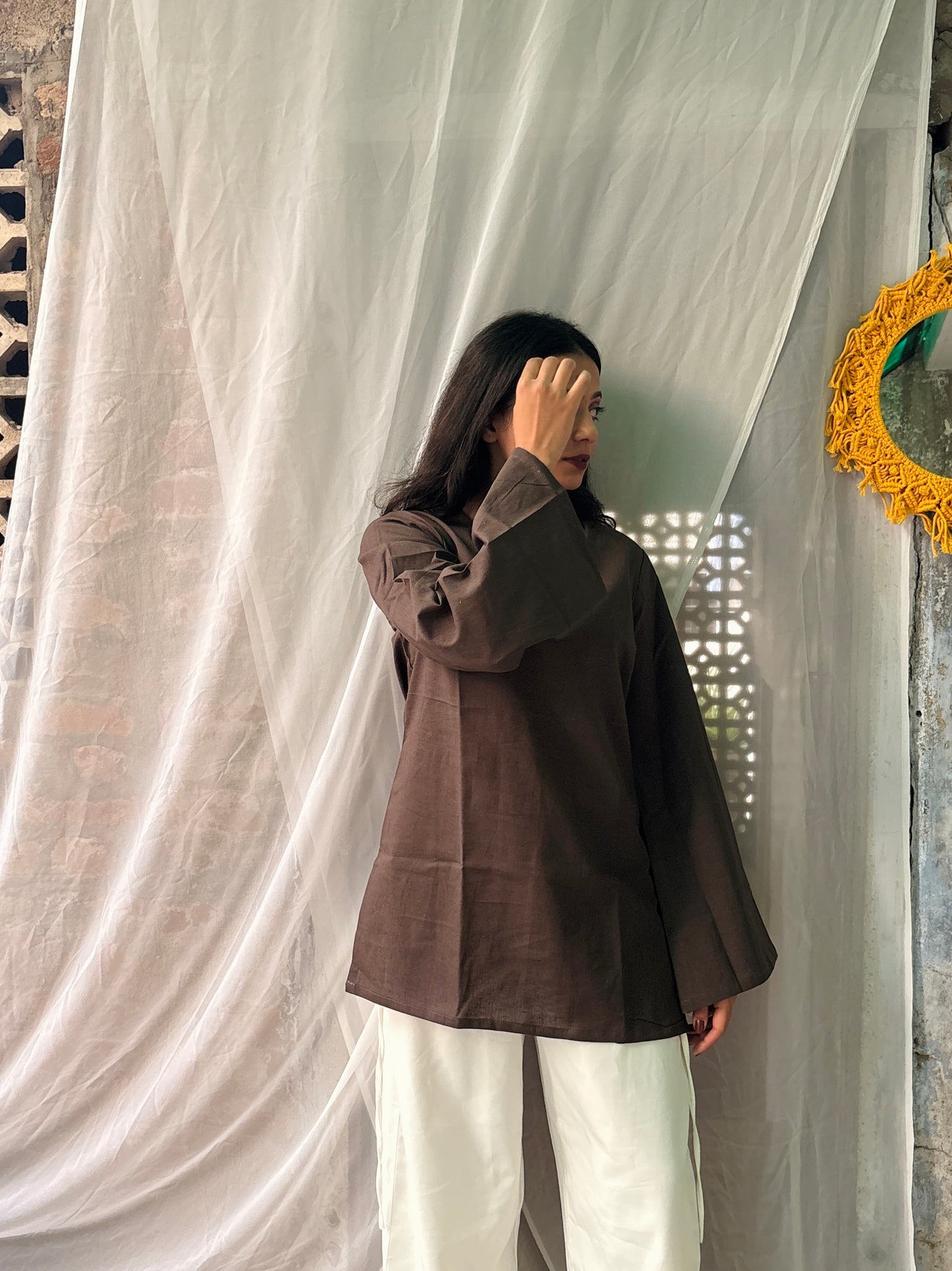 Pebble Curve Short V-neckline Kurti