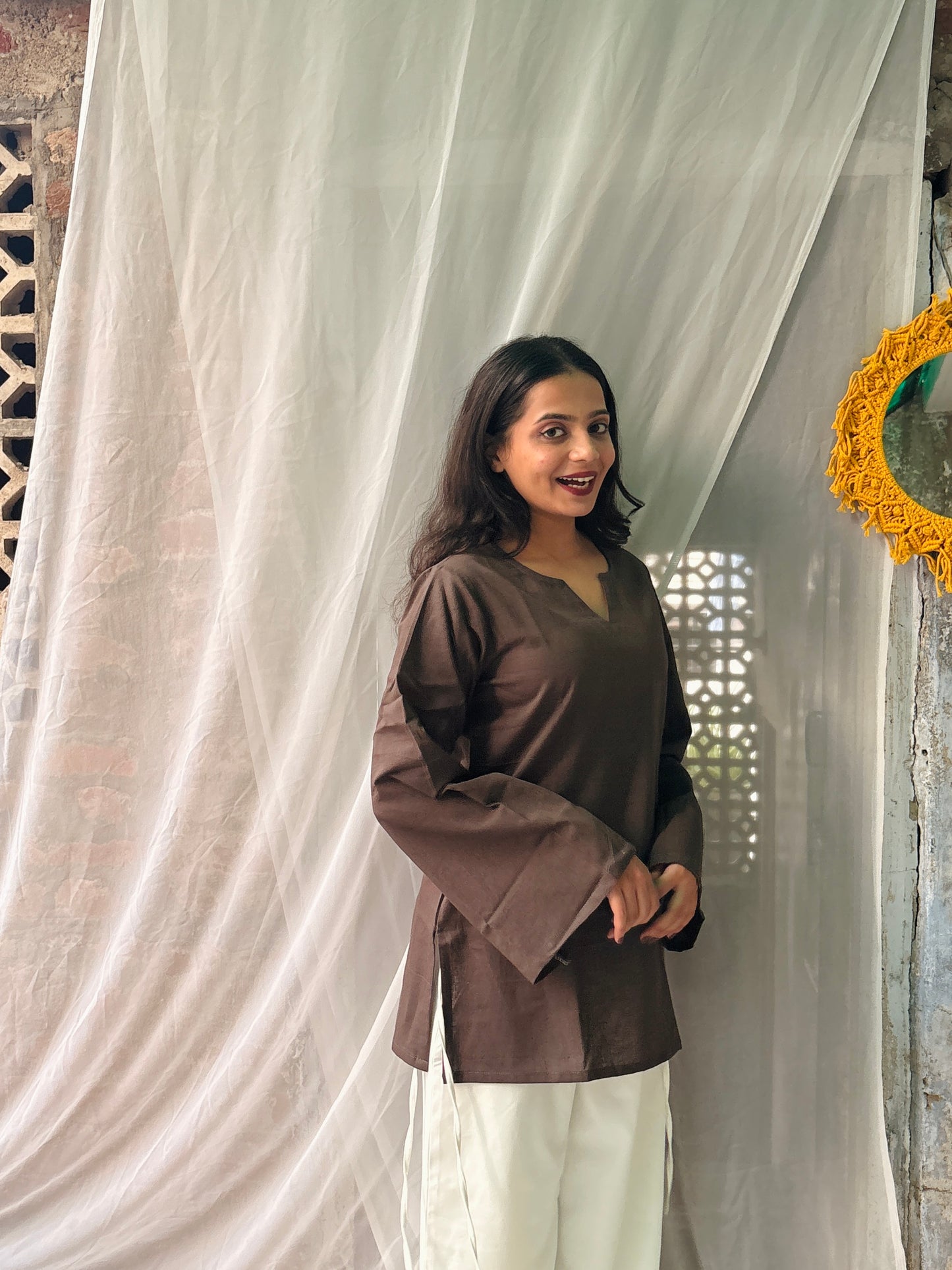 Pebble Curve Short V-neckline Kurti