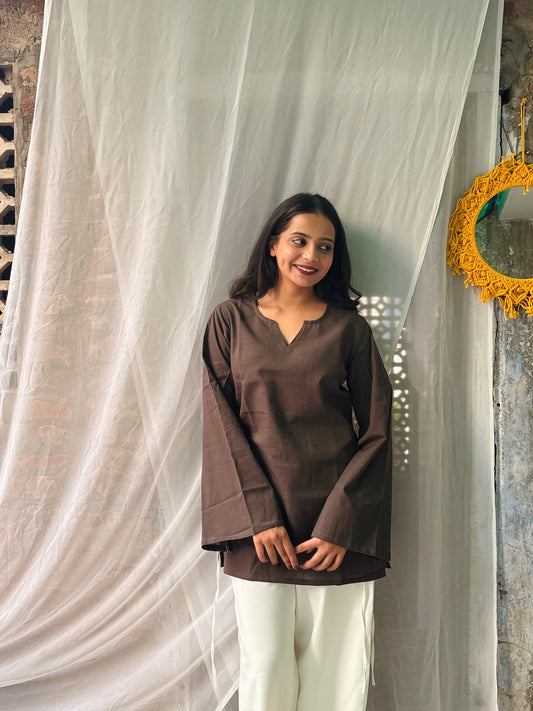 Pebble Curve Short V-neckline Kurti