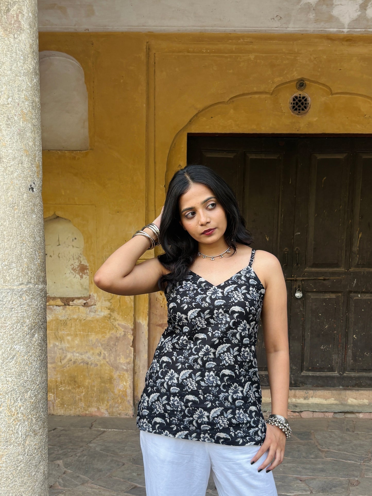 Kalmaya - V neck Strap Kurti